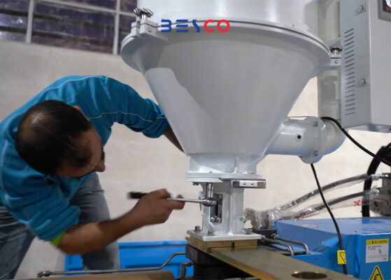 10 Common Mistakes in Starting a Plastic Injection Machine
